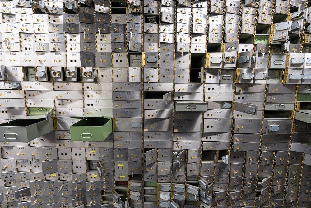 Immutable audit logs with Amazon Quantum Ledger Database image